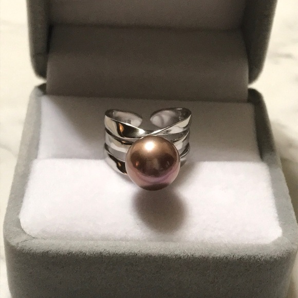 Genuine Pearl Simple Elegant Ring - Picture 1 of 13